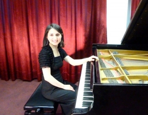 klavierkonzert28-05-2011_susanna_amirkhanyan_2_20130503_1044261272.jpg