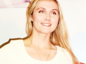 angelika_tara_20130815_1672387271.jpg